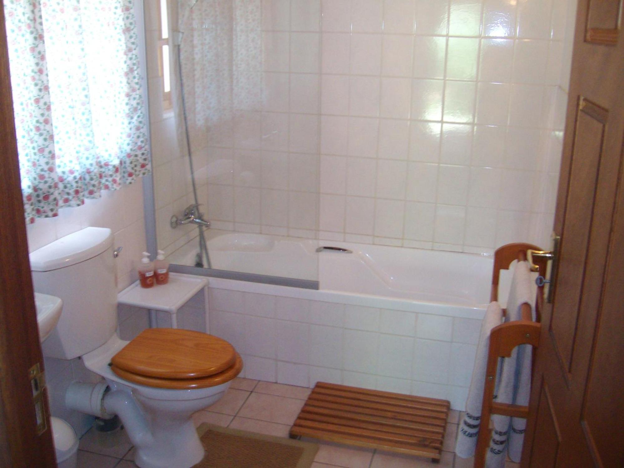 Oaktree Lodge Guest House Kyalami エクステリア 写真
