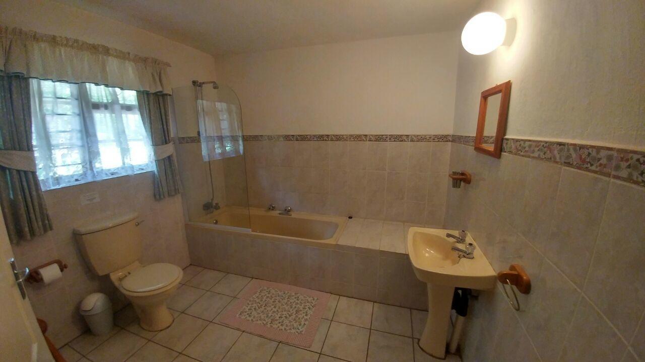 Oaktree Lodge Guest House Kyalami エクステリア 写真